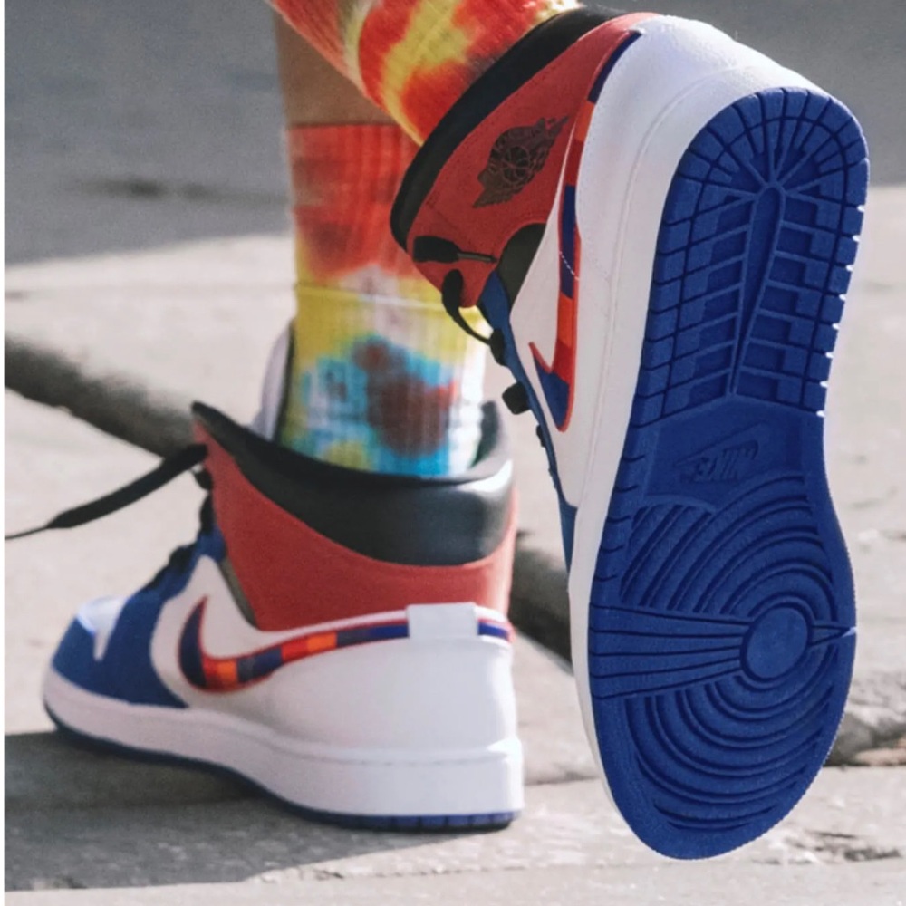 Air Jordan 1 Mid SE